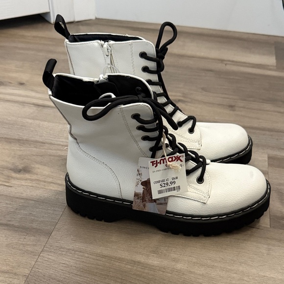 Sincerely Jules White and Black Combat Boots - Picture 1 of 7